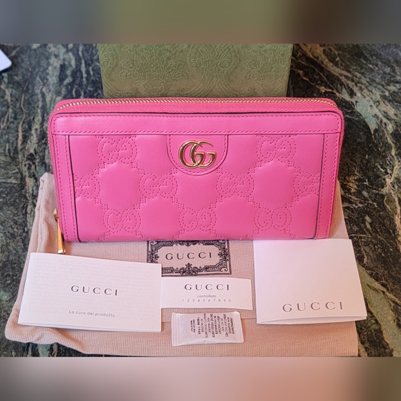NIB AUTHENTIC GUCCI OPHIDIA PINK MONOGRAM QUILTED LEATHER ZIP AROUND WALLET - Picture 1 of 14
